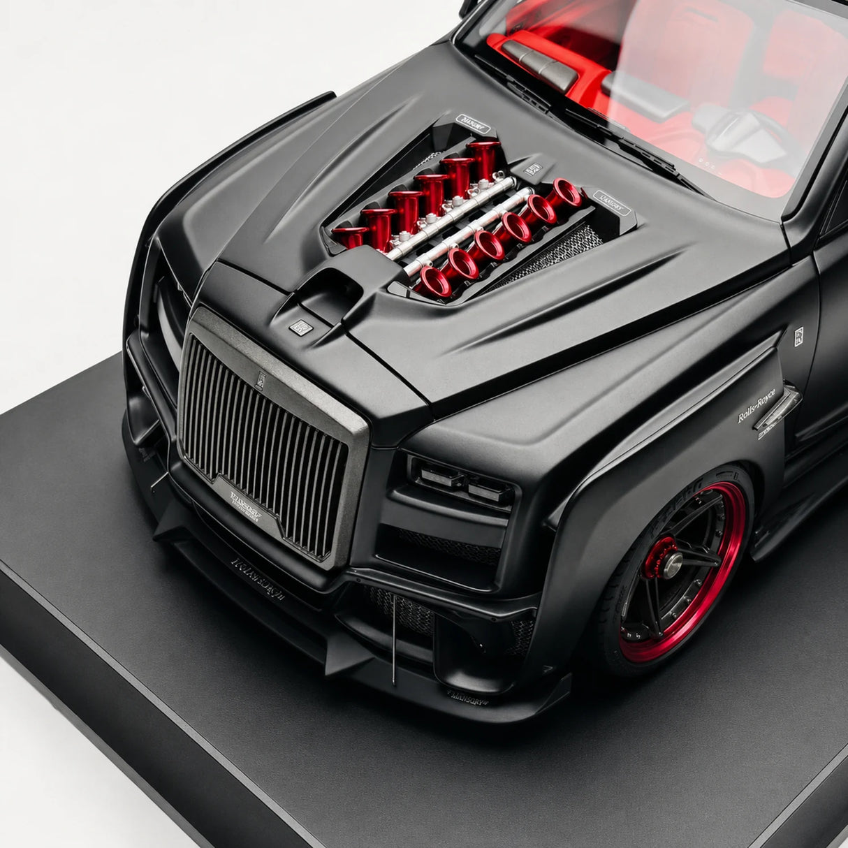 DreamWalkers Rolls-Royce 2018 Cullinan Widebody Matte Black 1:18 – Collectible Resin Model Resin