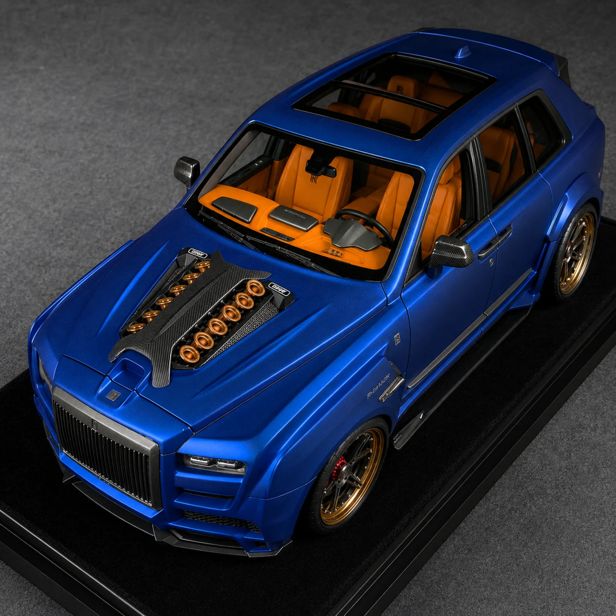 DreamWalkers Rolls-Royce 2018 Cullinan Widebody Matte Blue 1:18 – Collectible Resin Model Resin