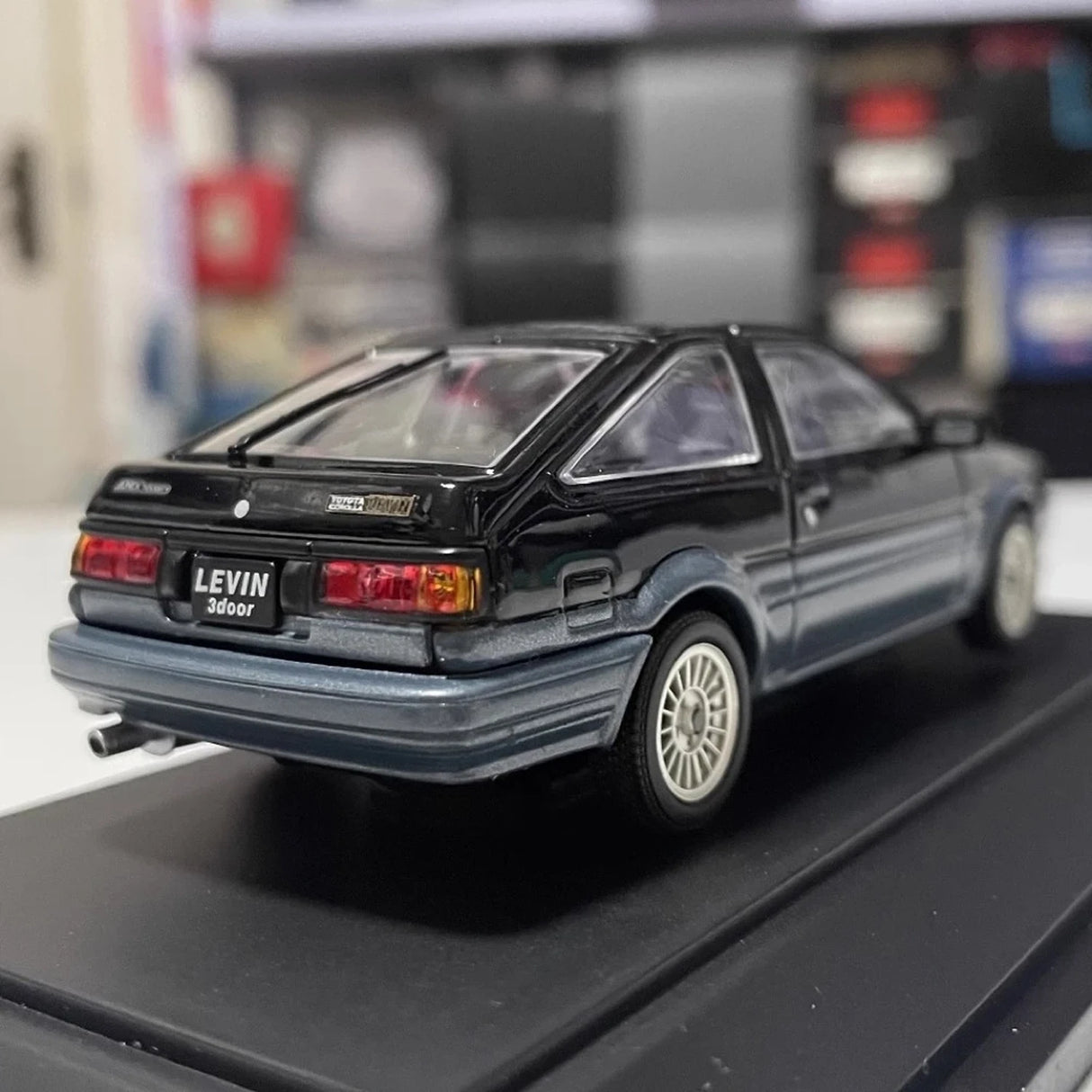 EBBRO Toyota 1983 Corolla Levin AE86 Black 1:43 – Collectible Diecast Model Die-Cast