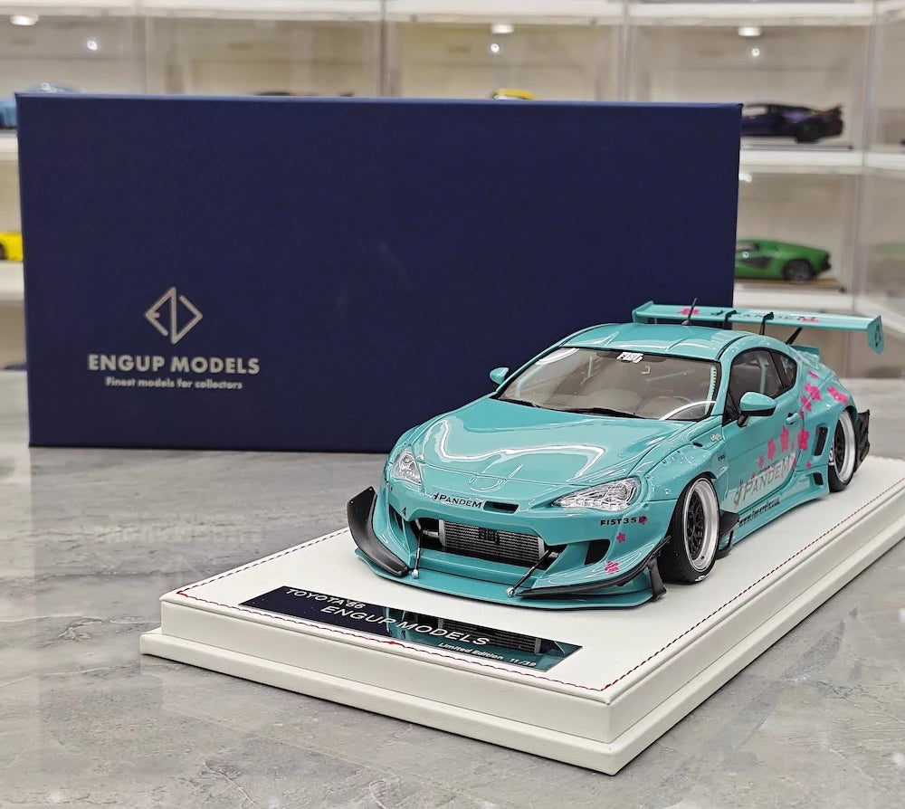 EngUp Toyota 2012 86 Pandem Blue 1:18 – kolekcjonerski model żywicy