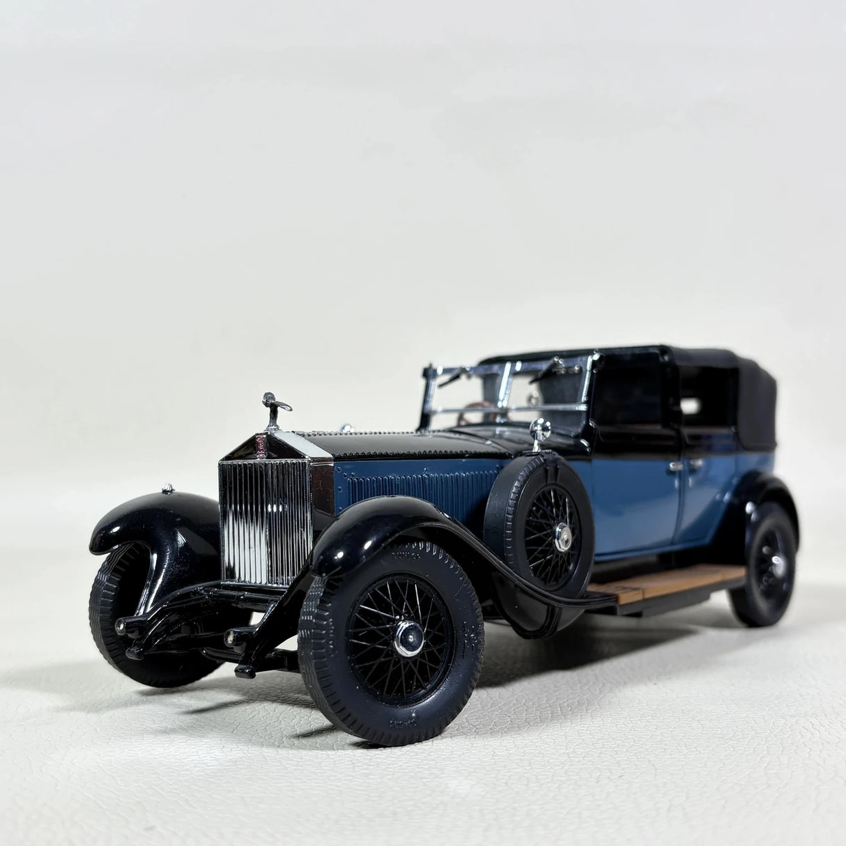 Franklin Rolls-Royce 1929 Phantom I Blue 1:24 – Kolekcjonarski model odlewany