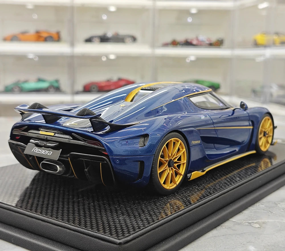 FrontiArt Koenigsegg 2016 Regera Blue-Tinted Carbon 1:18 – Collectible Resin Model Resin