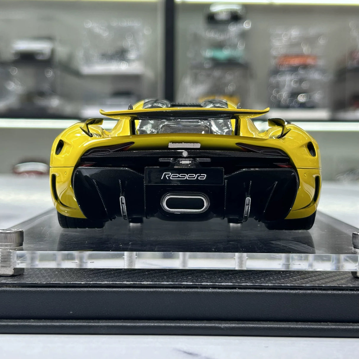 FrontiArt Koenigsegg 2016 Regera Yellow 1:18 – Collectible Resin Model Resin