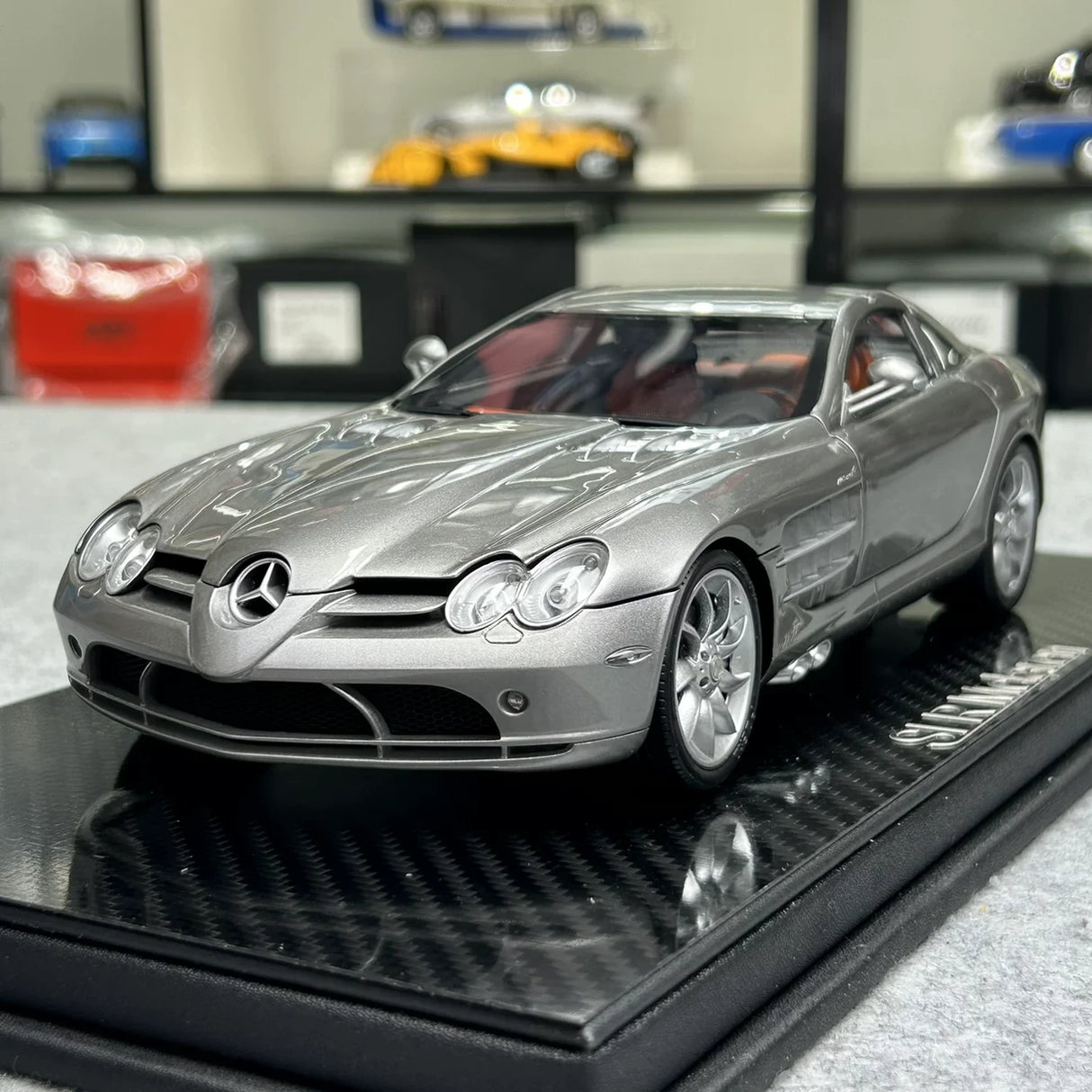 FrontiArt Mercedes-Benz 2003 SLR McLaren Silver 1:18 – Keräilyhartsimallihartsi
