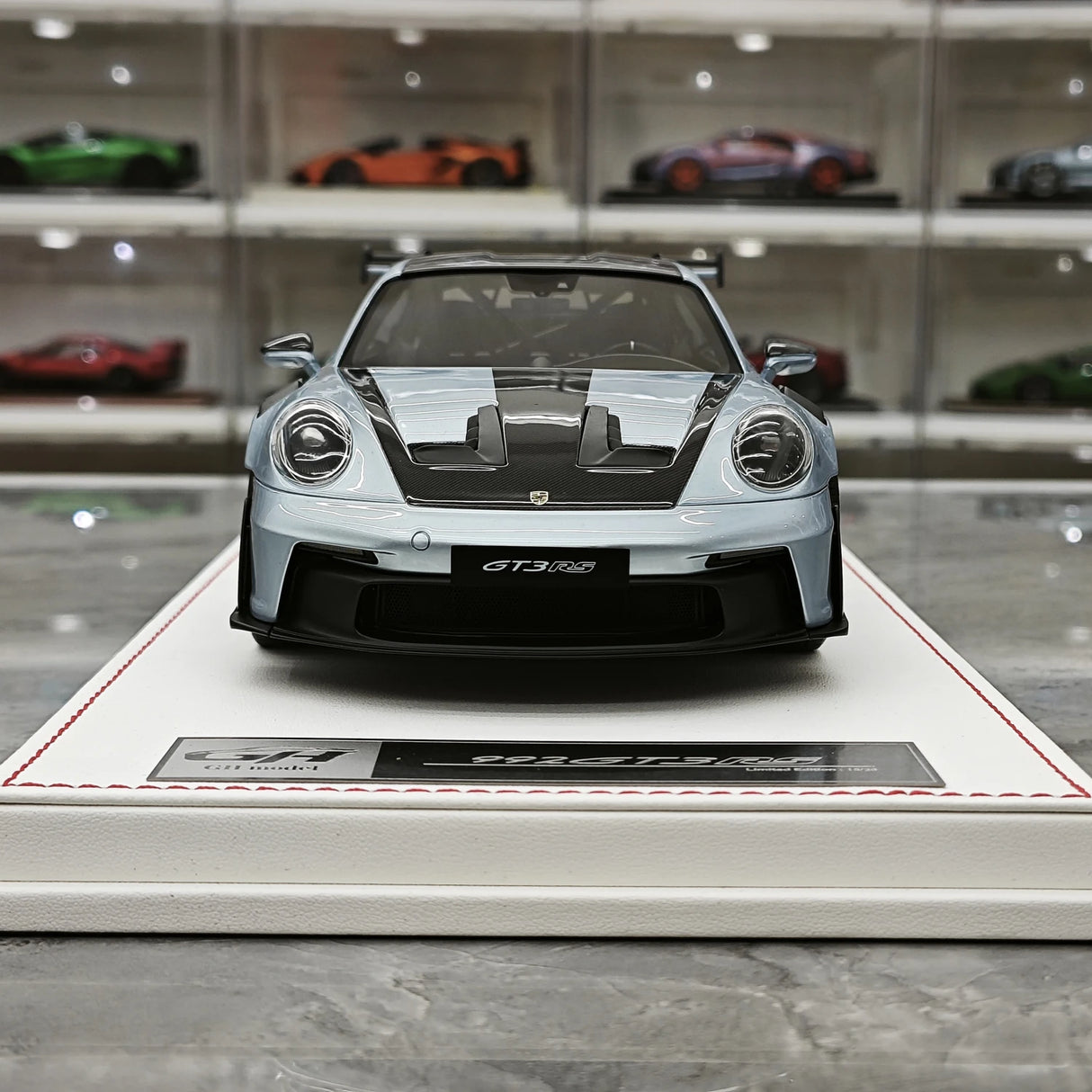 GH Modelo Porsche 2026 911 9920,2 GT3 RS Ice Blue 1:18 – Resina de Modelo de Resina de Coleção