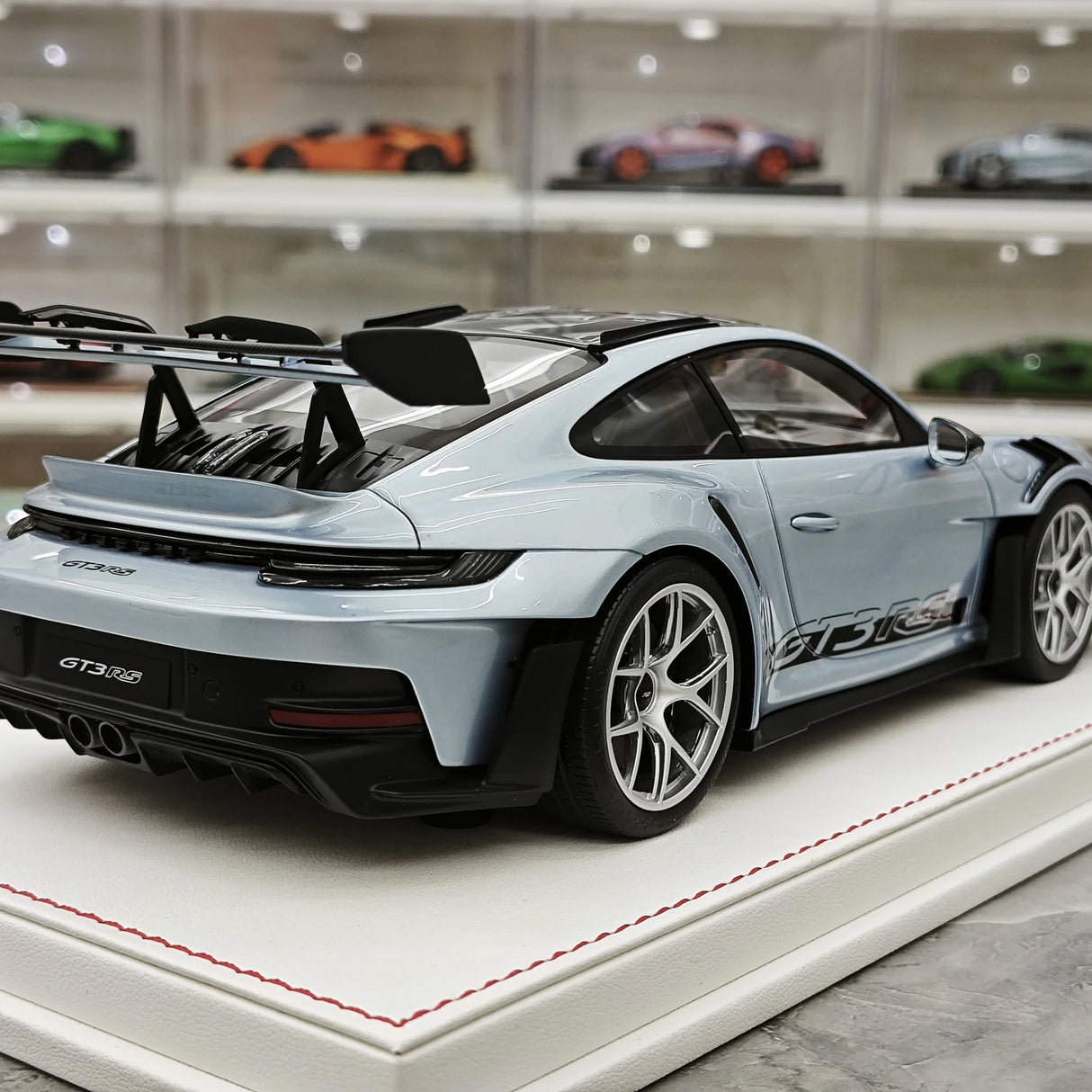 GH Modelo Porsche 2026 911 9920,2 GT3 RS Ice Blue 1:18 – Resina de Modelo de Resina de Coleção