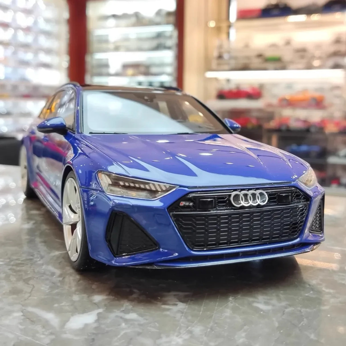GT Spirit Audi 2021 RS6 Avant C8 Blue 1:18 – Collectible Resin Model Resin