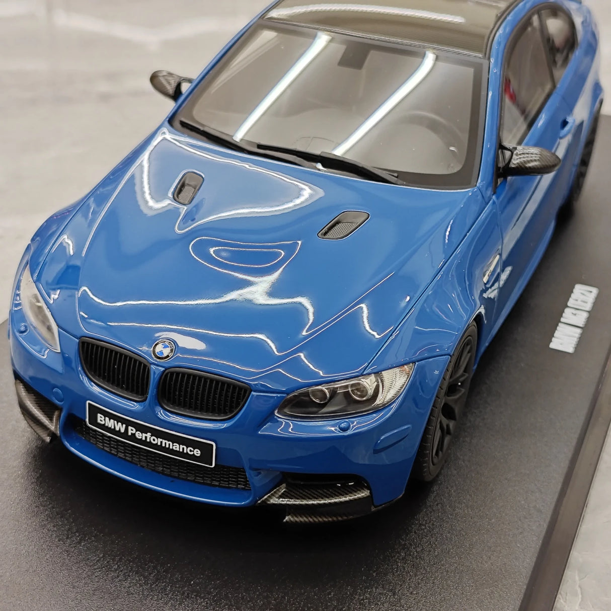GT سبيريت BMW 2007 M3 E92 بلو 1:18 – نموذج راتنج قابل للجمع (GT Spirit)