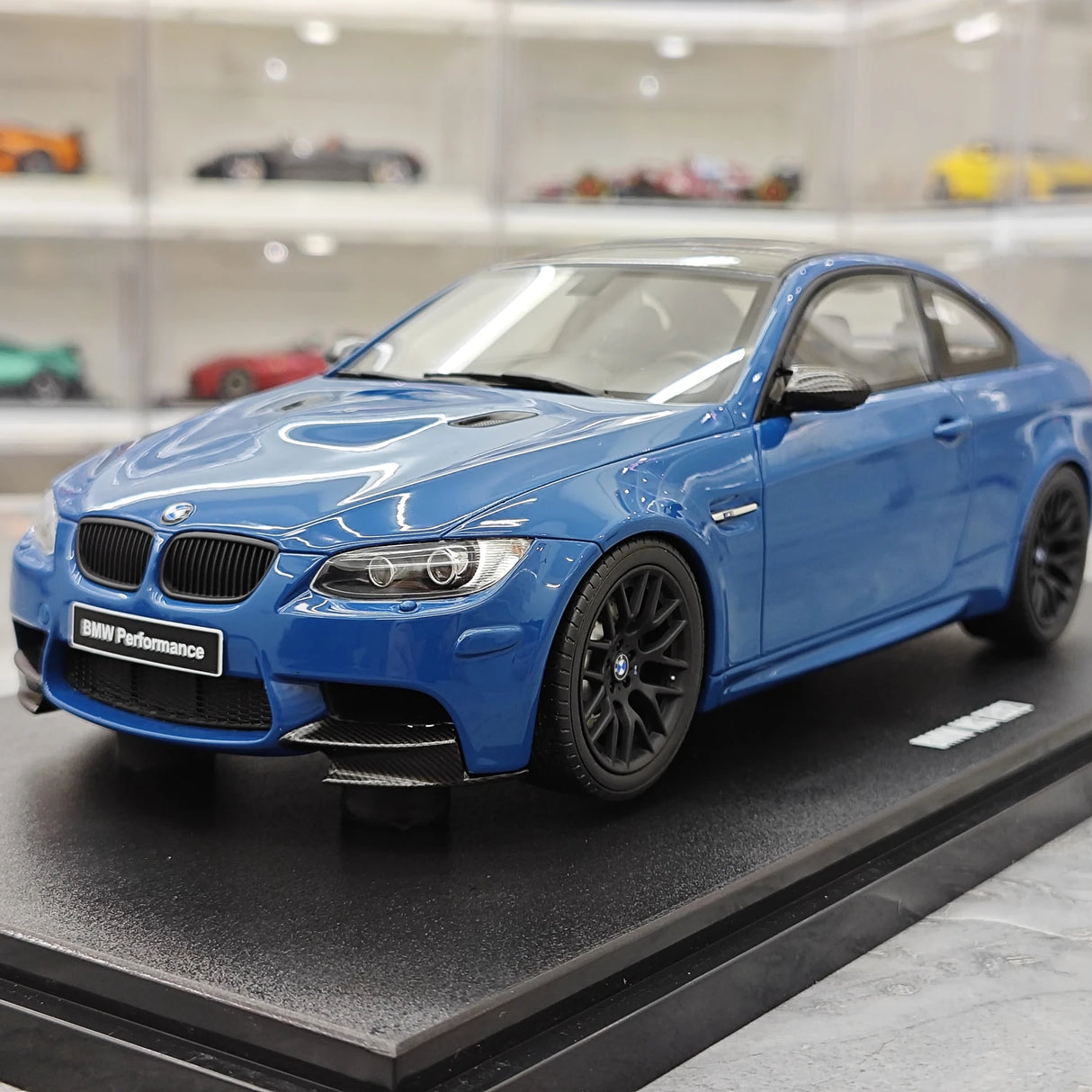 GT سبيريت BMW 2007 M3 E92 بلو 1:18 – نموذج راتنج قابل للجمع (GT Spirit)