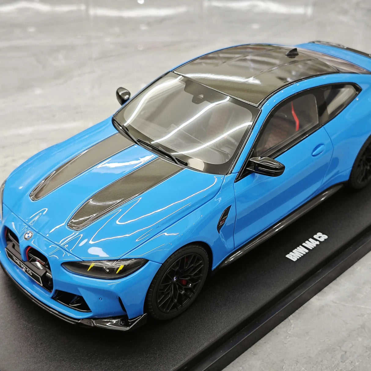 GT Spirit BMW 2024 M4 CS Riviera Blue 1:18 – Modello in resina collezionabile