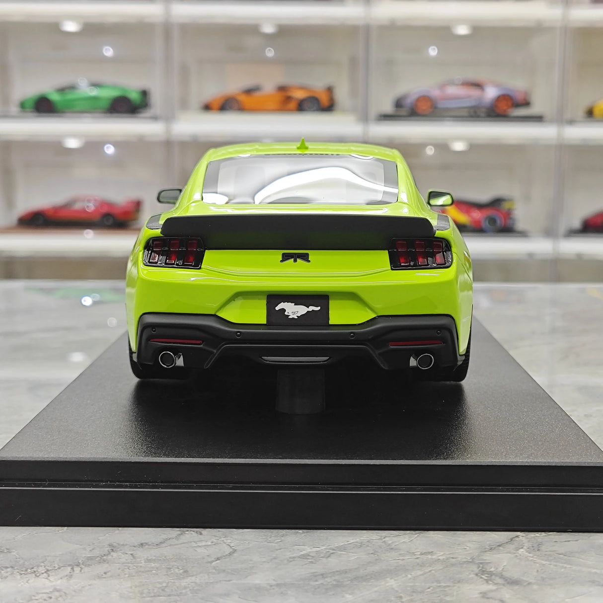 GT Spirit Ford 2025 Mustang RTR Spec 3 Green 1:18 – Samlarobjekt resinmodellresin resin