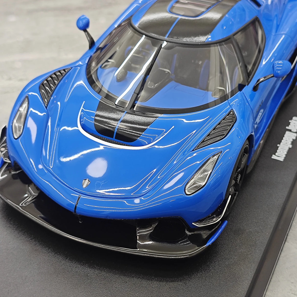 GT سبيريت Koenigsegg 2025 Jesko بلو 1:18 – نموذج راتنج قابل للجمع (GT Spirit)