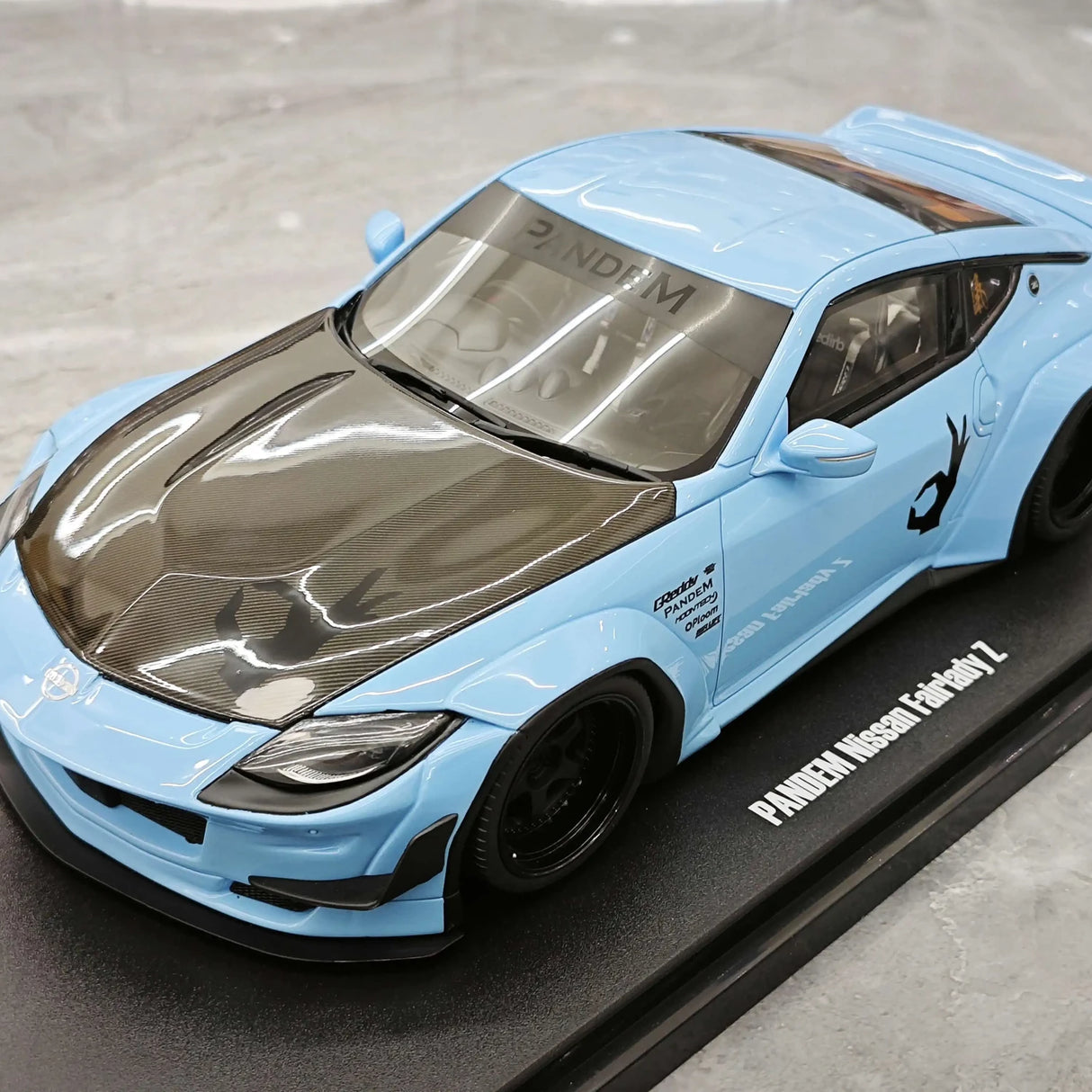 GT Spirit Nissan 2023 Z PANDEM Fairlady Z Blue 1:18 – Modello in resina collezionabile