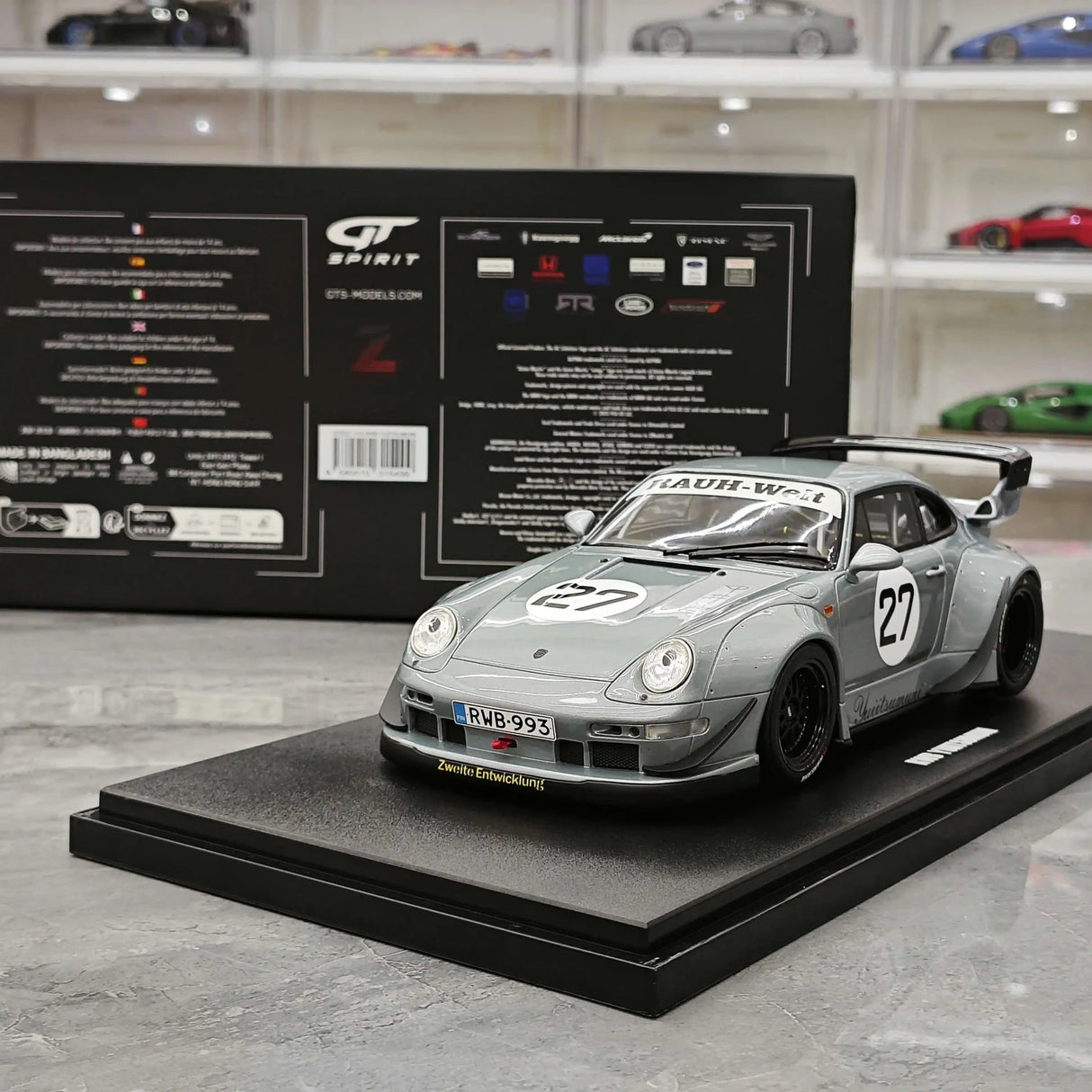 1:18 Porsche 2024 911 993 RWB Yuiitsumuni Silver Metallic modello #27 di GT Spirit - vista 14