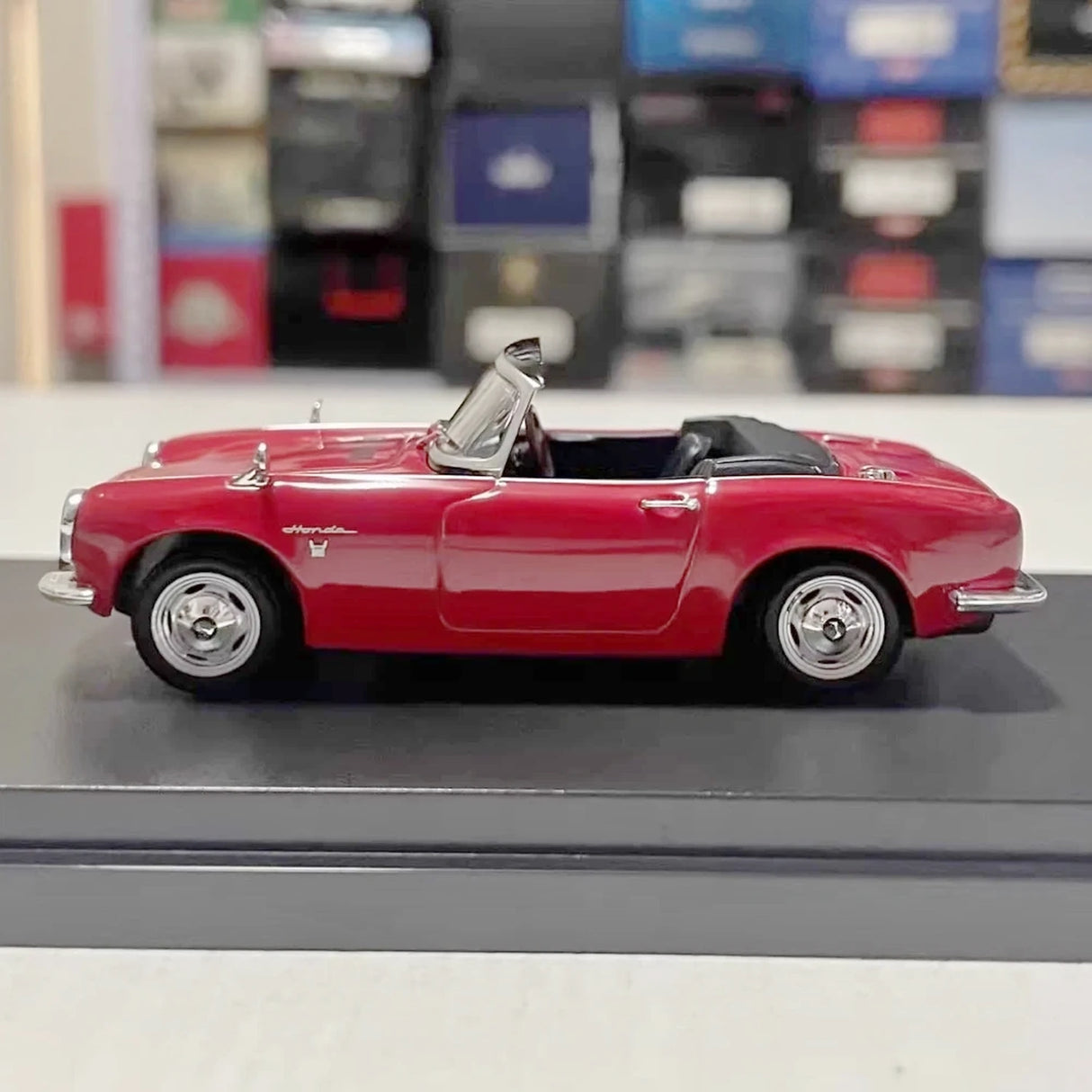 Hachette Honda 1966 S800 AS800 أحمر 1:43 - نموذج دييكاست قابل للتجميع مصبوب