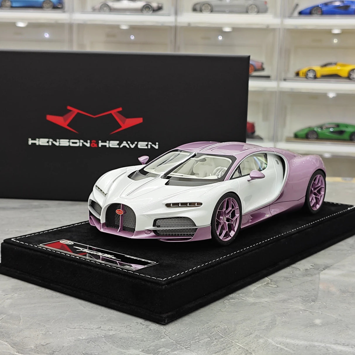 Henson & Heaven Bugatti 2026 Tourbillon White and Pink 1:18 – Collectible Resin Model Resin