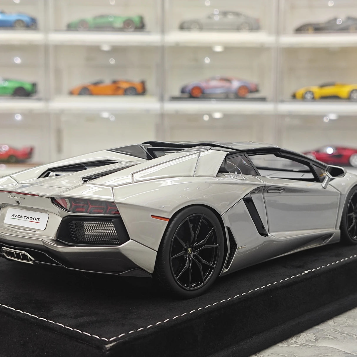Henson & Heaven Lamborghini 2013 Aventador LP700-4 Roadster Grigio Metalluro 1:18 – نموذج راتنج قابل للجمع