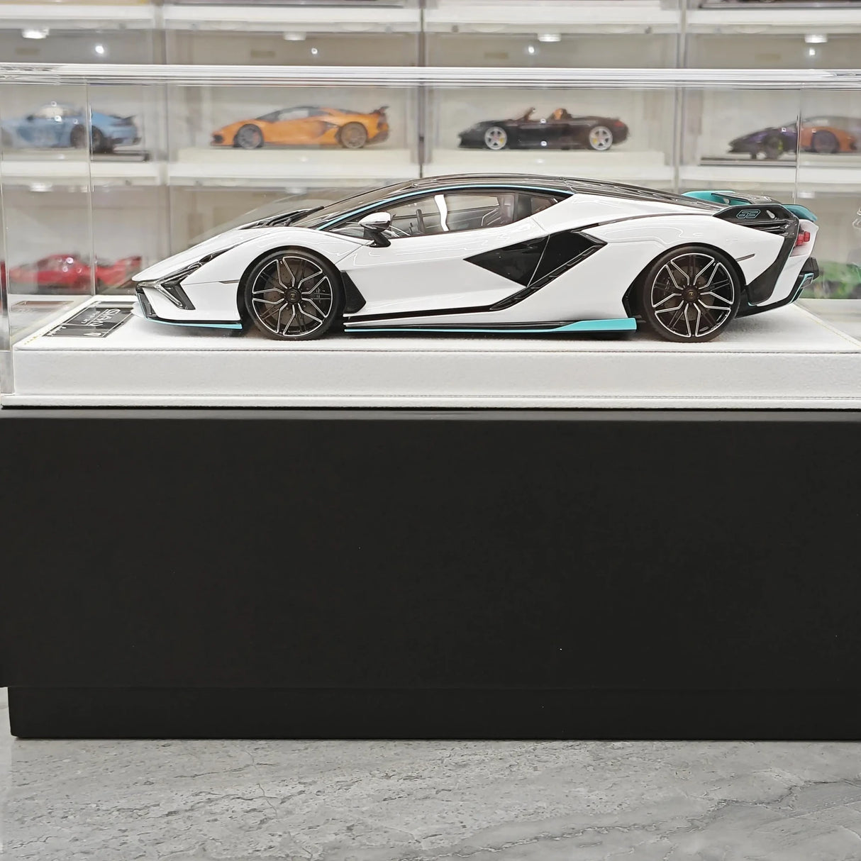 Henson & Heaven Lamborghini 2019 Sian FKP 37 Bianco Canopus 1:18 – Resina modello in resina collezionabile