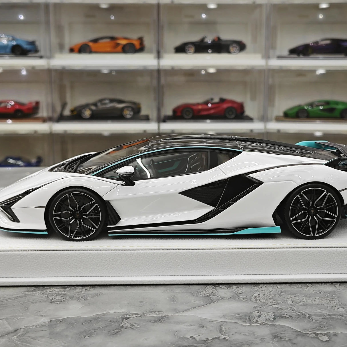 Henson & Heaven Lamborghini 2019 Sian FKP 37 Bianco Canopus 1:18 – Resina modello in resina collezionabile