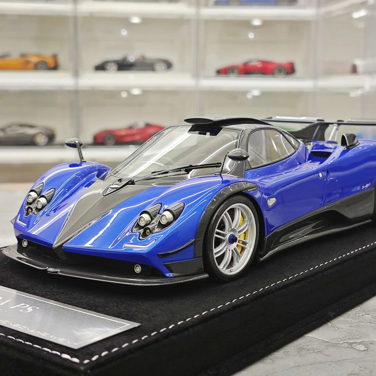 Henson & Heaven Pagani 2016 Zonda 760 Roadster Blue 1:18 – Resina modello in resina collezionabile