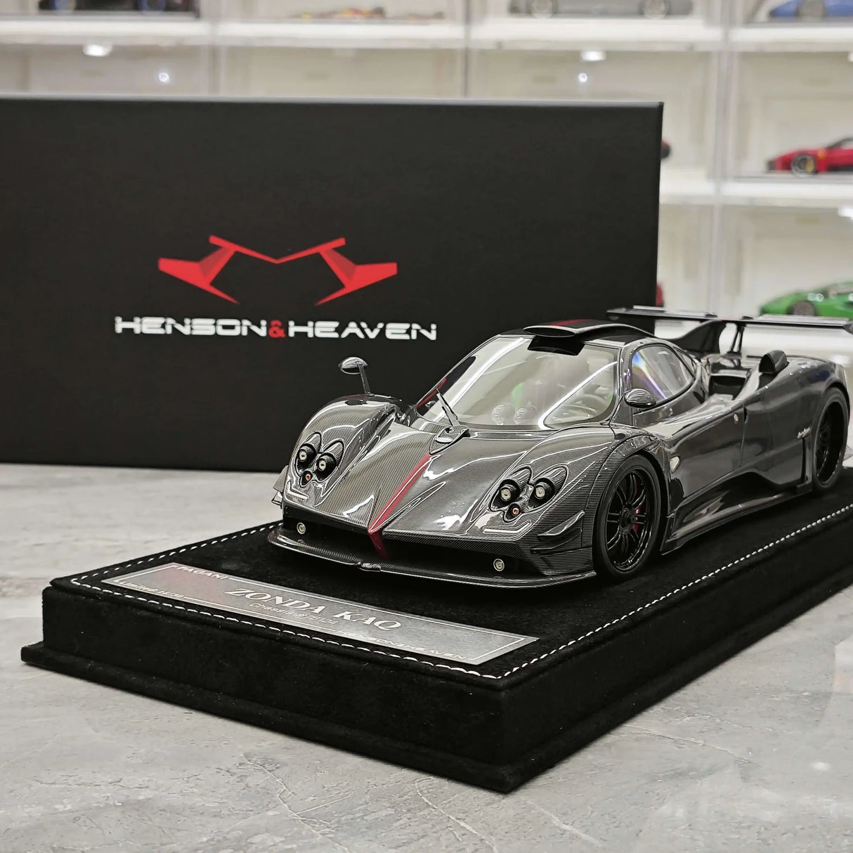 Henson & Heaven Pagani 2016 Zonda 760 Roadster Nera lucida 1:18 – Resina modello in resina collezionabile