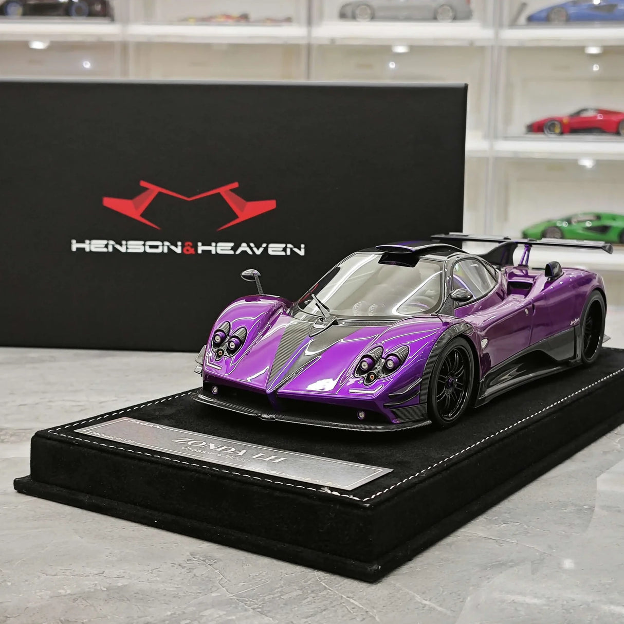 Henson & Heaven Pagani 2016 Zonda 760 Roadster Purple 1:18 – Resina da collezione in resina