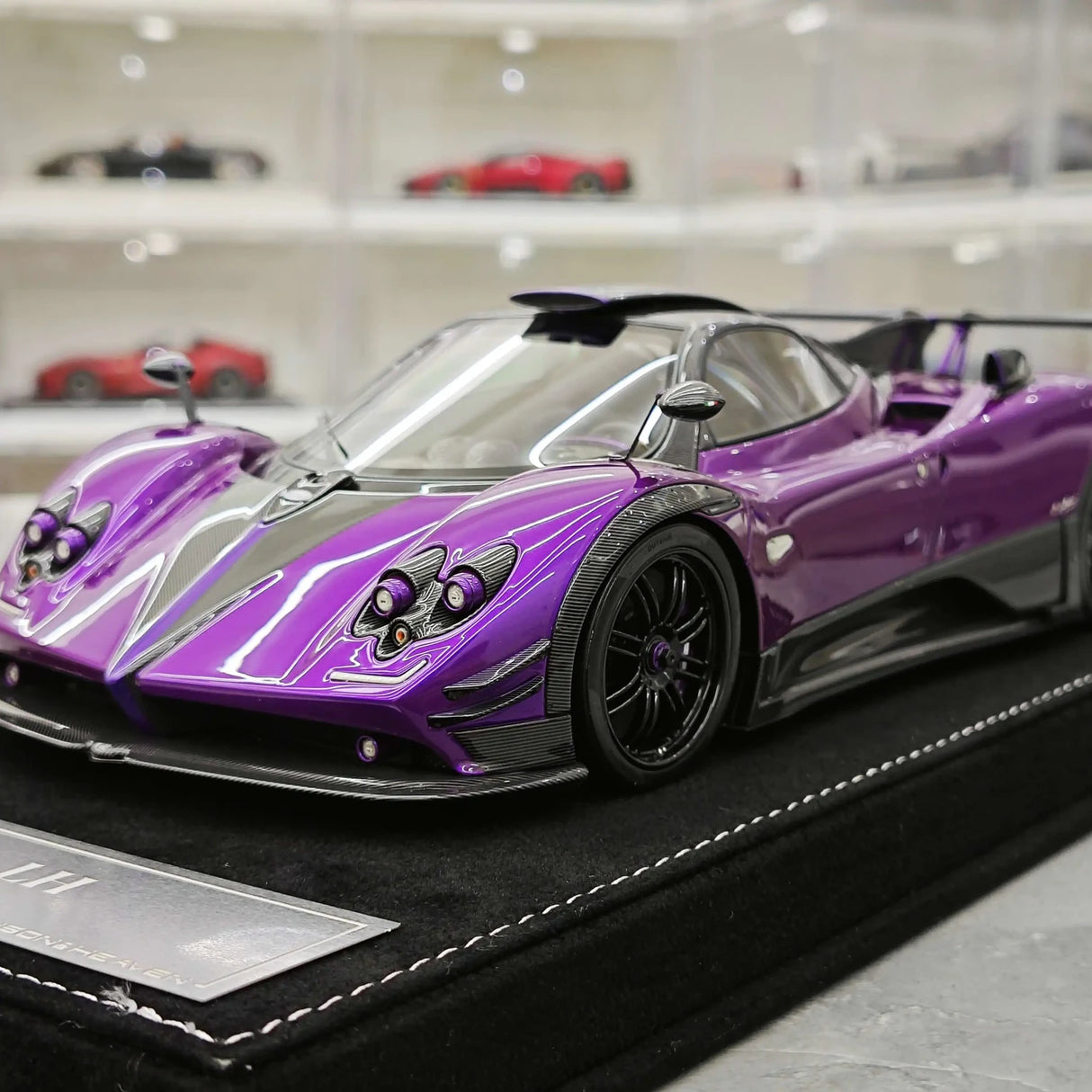 Henson & Heaven Pagani 2016 Zonda 760 Roadster Purple 1:18 – Resina da collezione in resina