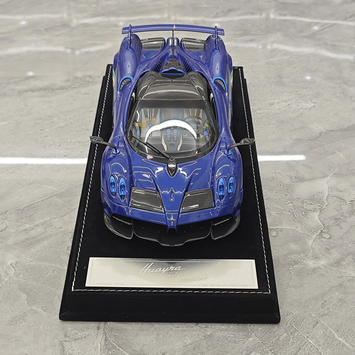 Henson & Heaven Pagani 2021 Huayra R Blue Gold Carbon 1:18 – Resina modelo de resina coleccionable