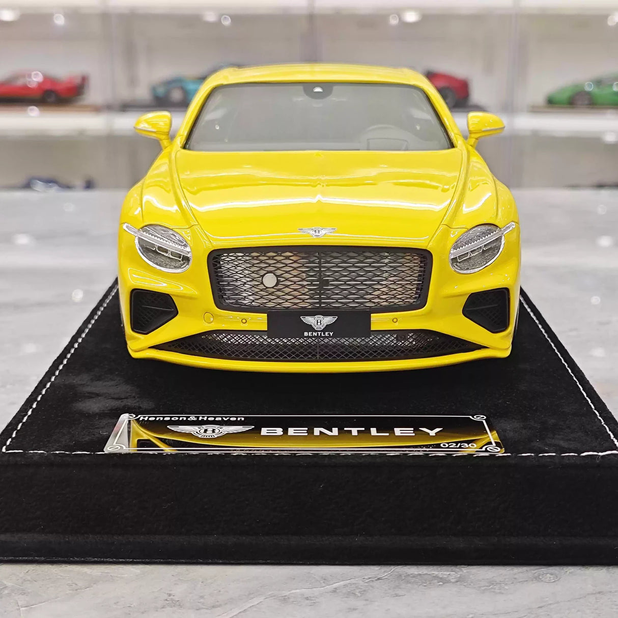 Henson & Heaven Bentley 2025 Continental GT Speed Yellow 1:18 – kolekcjonerski model żywicy