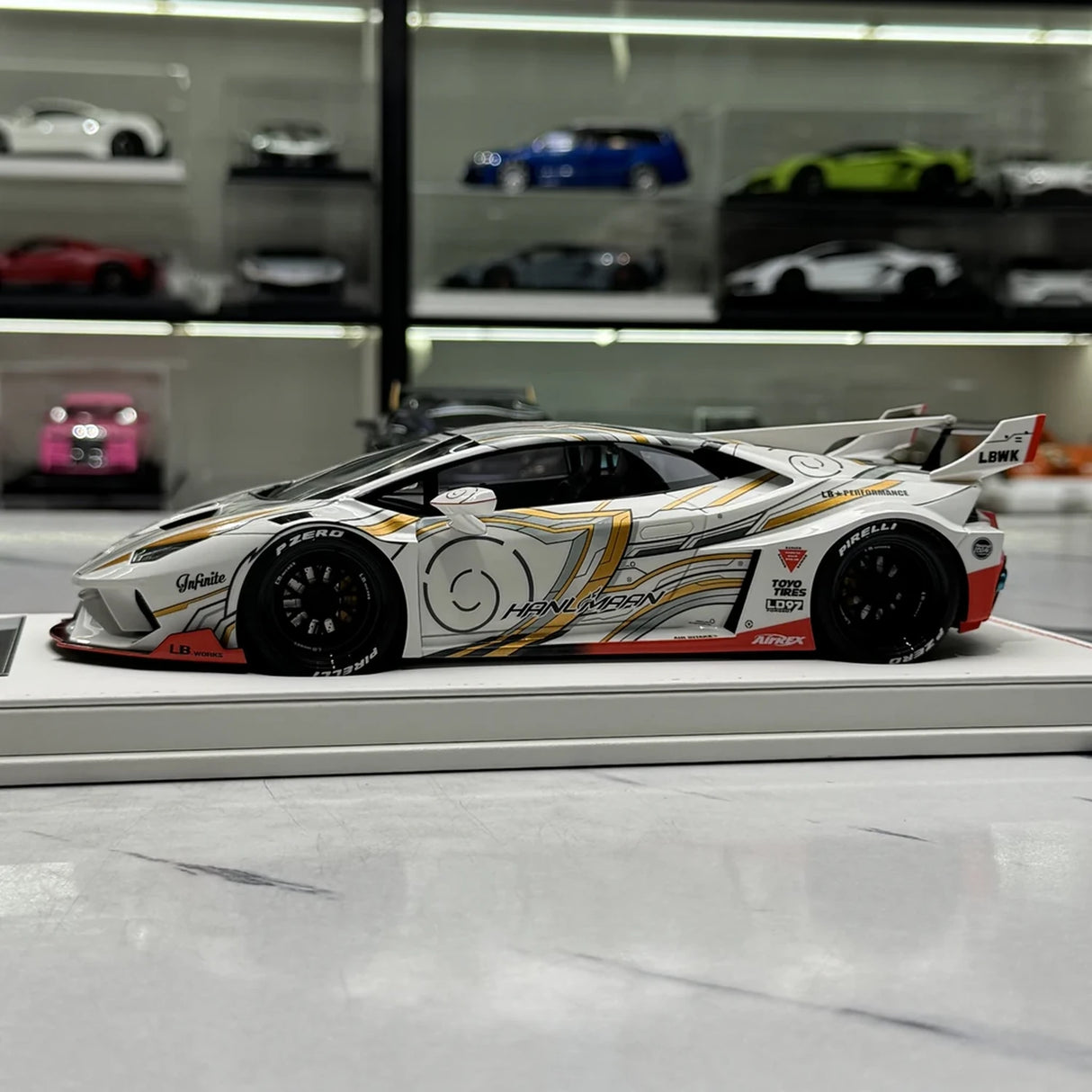 IVY Lamborghini 2014 Huracan LP610-4 LB-Works White 1:18 – Resina de Colección para Modelos de Resina