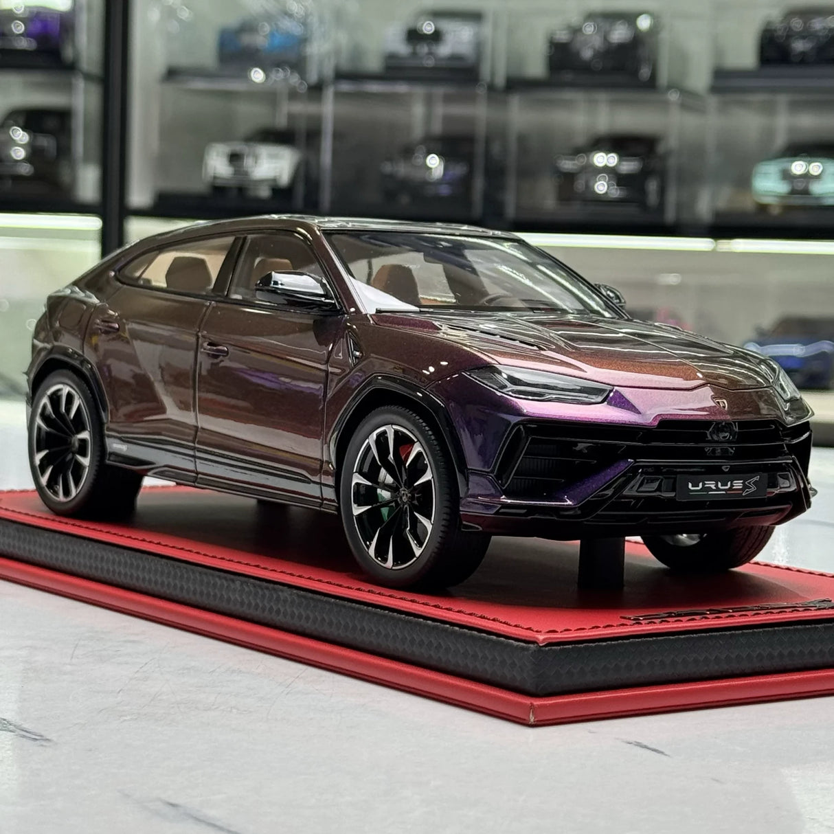 IVY Lamborghini 2018 Urus LB-ووركس بنفسجي تدرج 1:18 – راتنج نموذجي قابل للجمع
