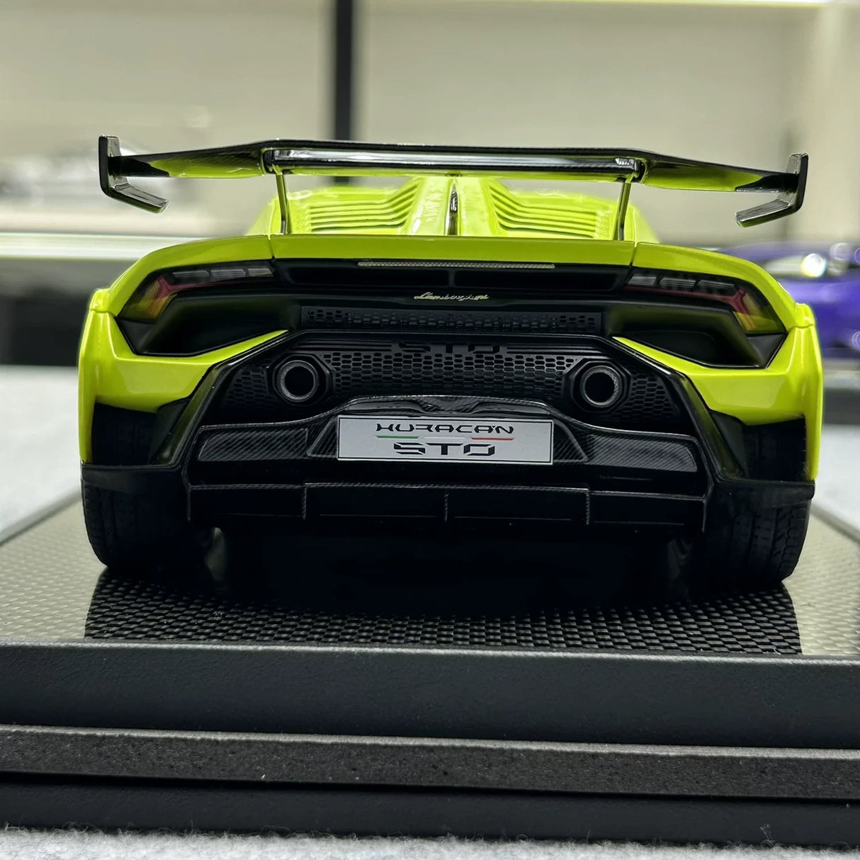 IVY Lamborghini 2021 Huracan STO Green 1:18 – Resina de Colección para Modelos de Resina