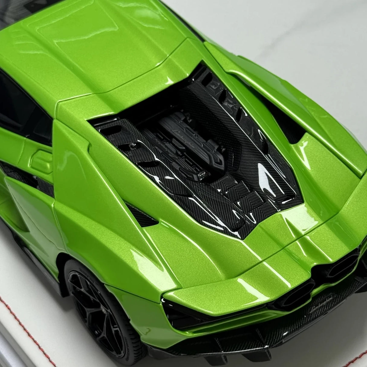 IVY Lamborghini 2023 Revuelto Green 1:18 – Keräilyhartsimallihartsi