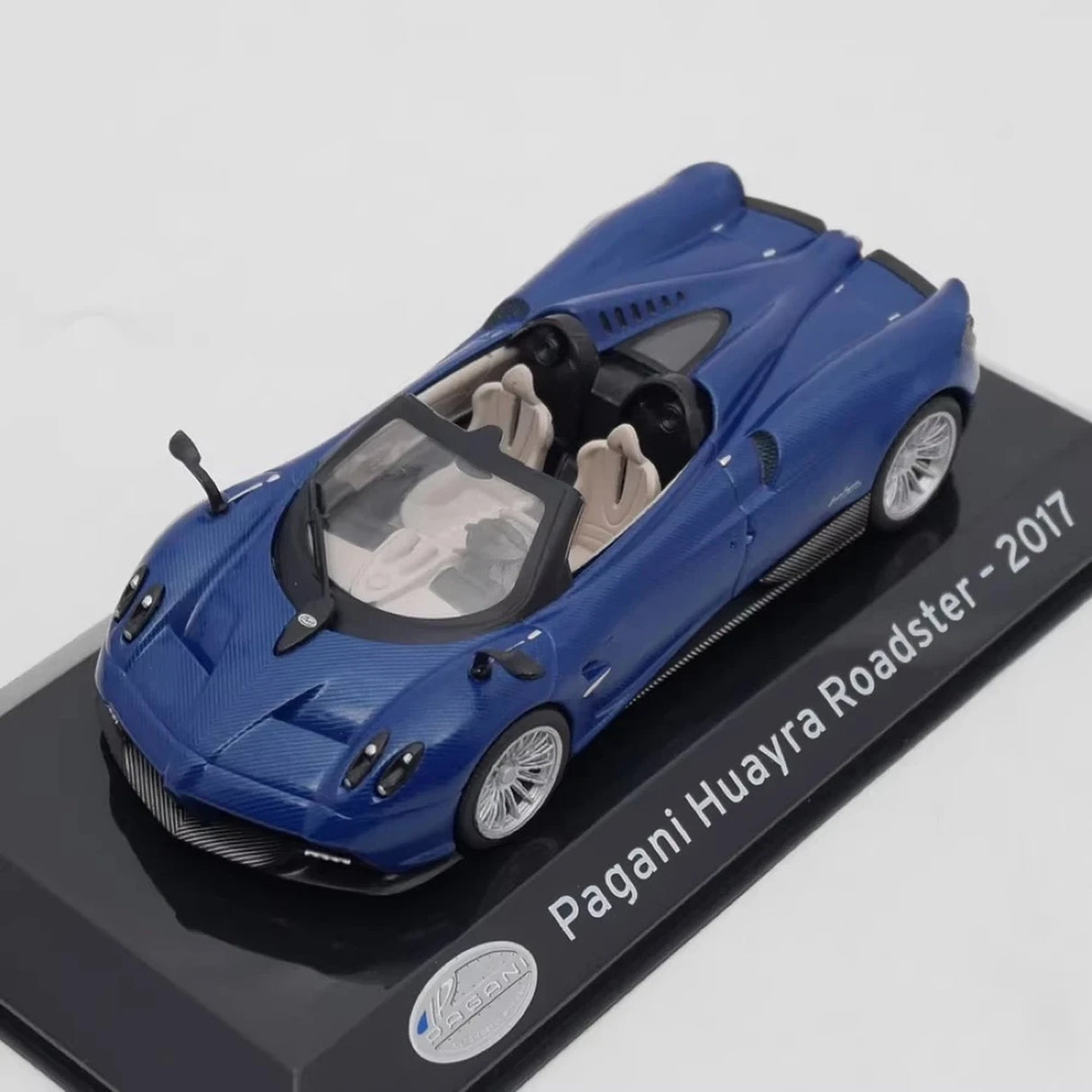 IXO Pagani 2017 Huayra Roadster Blue 1:43 – Collectible Diecast Model Die-Cast