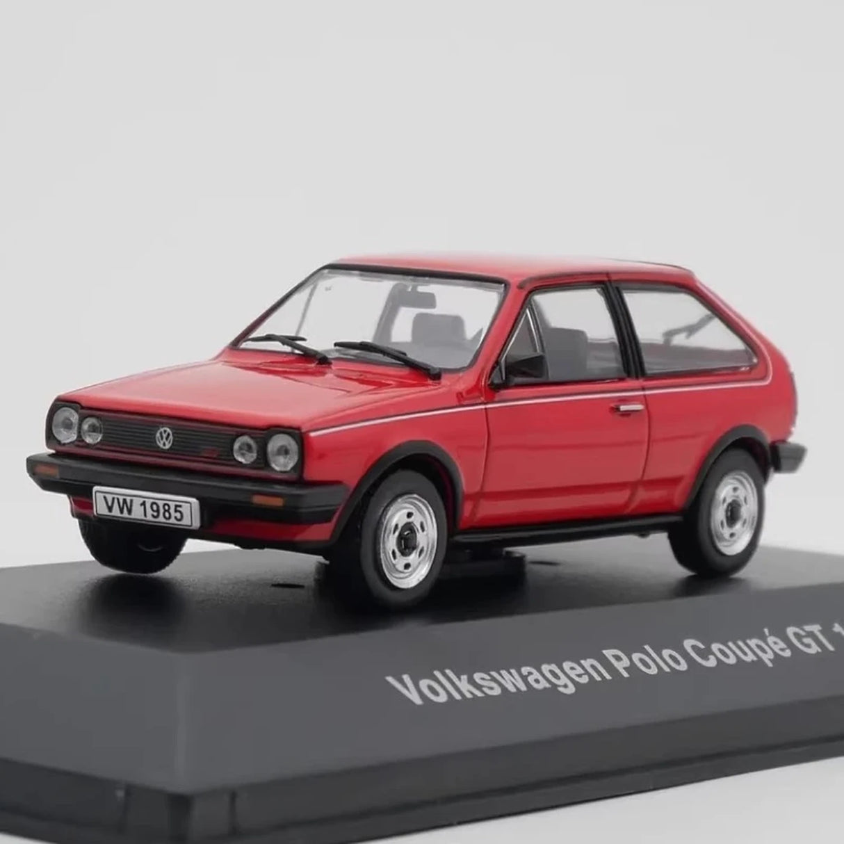 IXO Volkswagen 1985 Polo GT Red 1:43 – Collectible Diecast Model Die-Cast