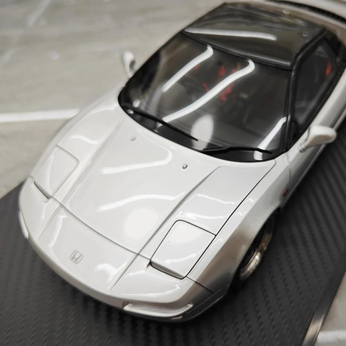 Ignition Honda 1990 NSX NA1 Silver 1:18 – kolekcjonerska żywica modelowa