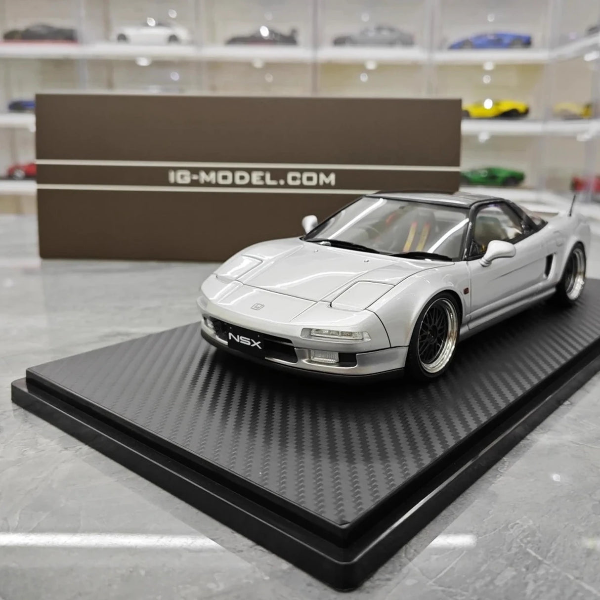 Ignition Honda 1990 NSX NA1 Silver 1:18 – kolekcjonerska żywica modelowa