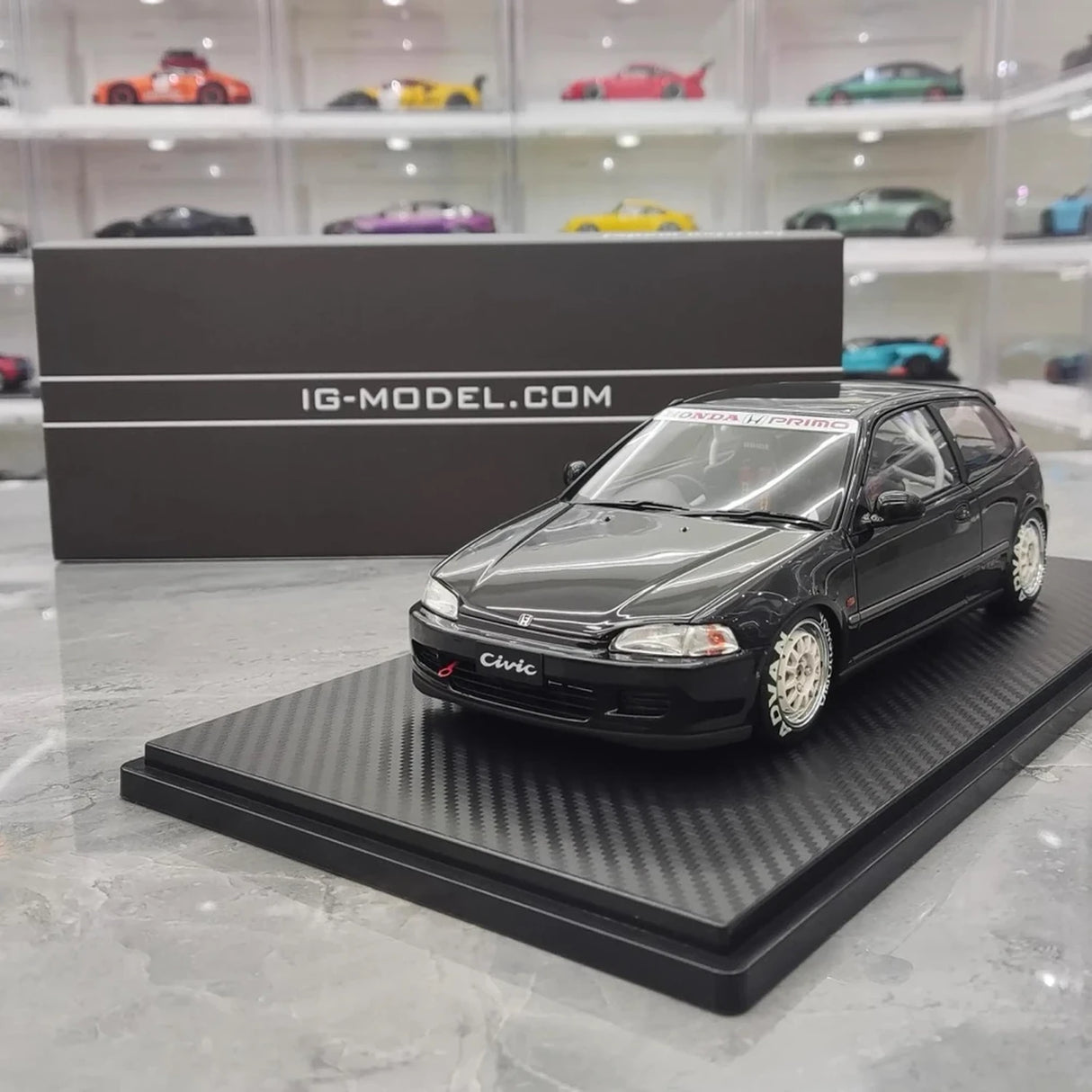 Ignition Honda 1992 Civic EG6 Black 1:18 – kolekcjonerska żywica modelowa
