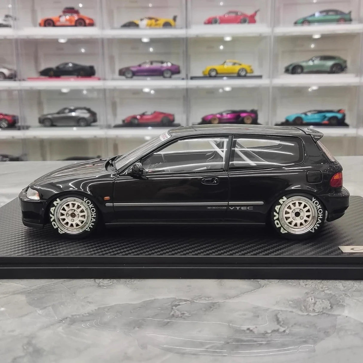 Ignition Honda 1992 Civic EG6 Black 1:18 – kolekcjonerska żywica modelowa