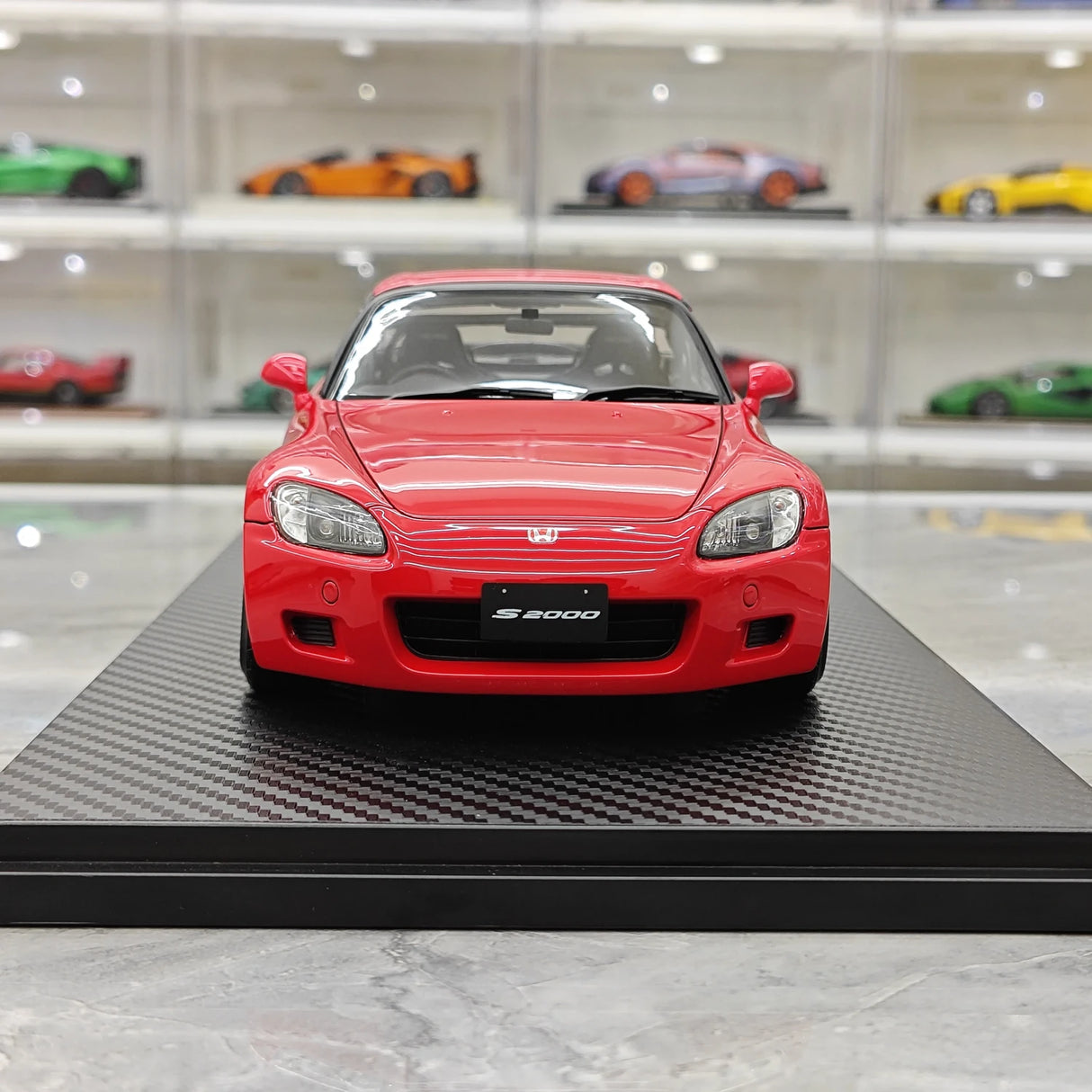 Ignition Honda 2000 S2000 (AP1) Red 1:18 – Modello in resina collezionabile