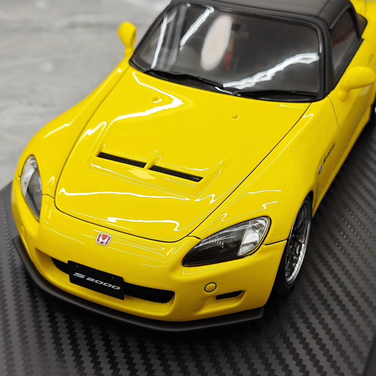 Ignition Honda 2000 S2000 (AP1) Giallo 1:18 – Resina modello in resina collezionabile