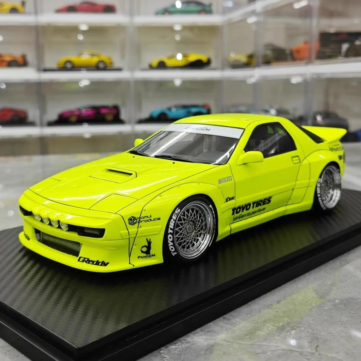 Ignition Mazda 1985 RX-7 FC3S PANDEM Green 1:18 – kolekcjonerska żywica modelowa żywica
