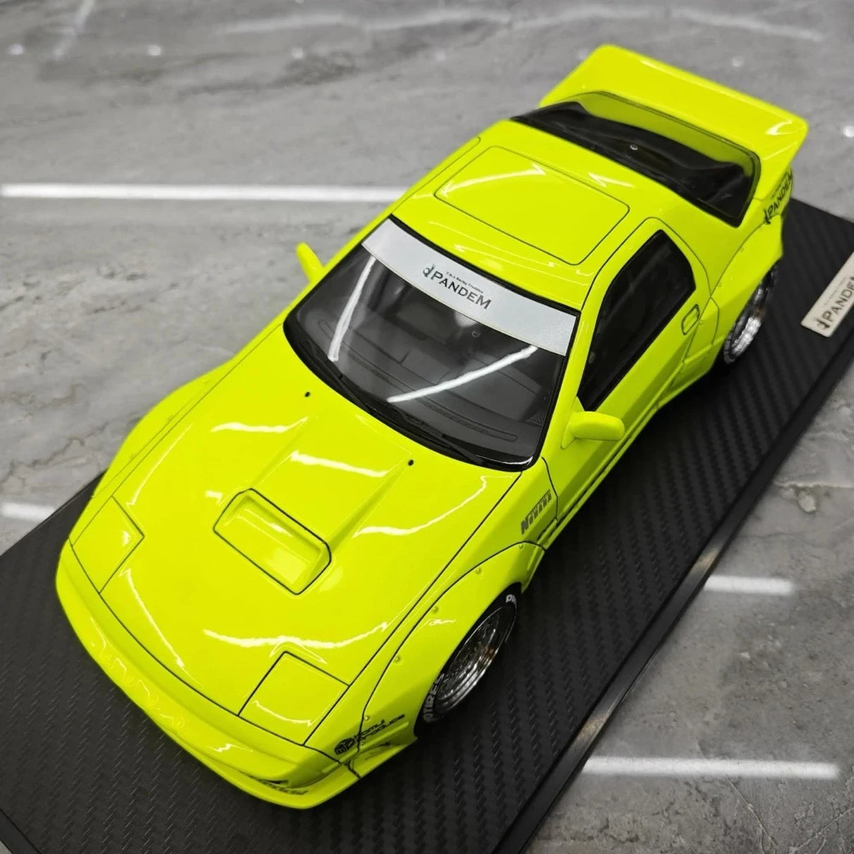 Ignition Mazda 1985 RX-7 FC3S PANDEM Green 1:18 – kolekcjonerska żywica modelowa żywica