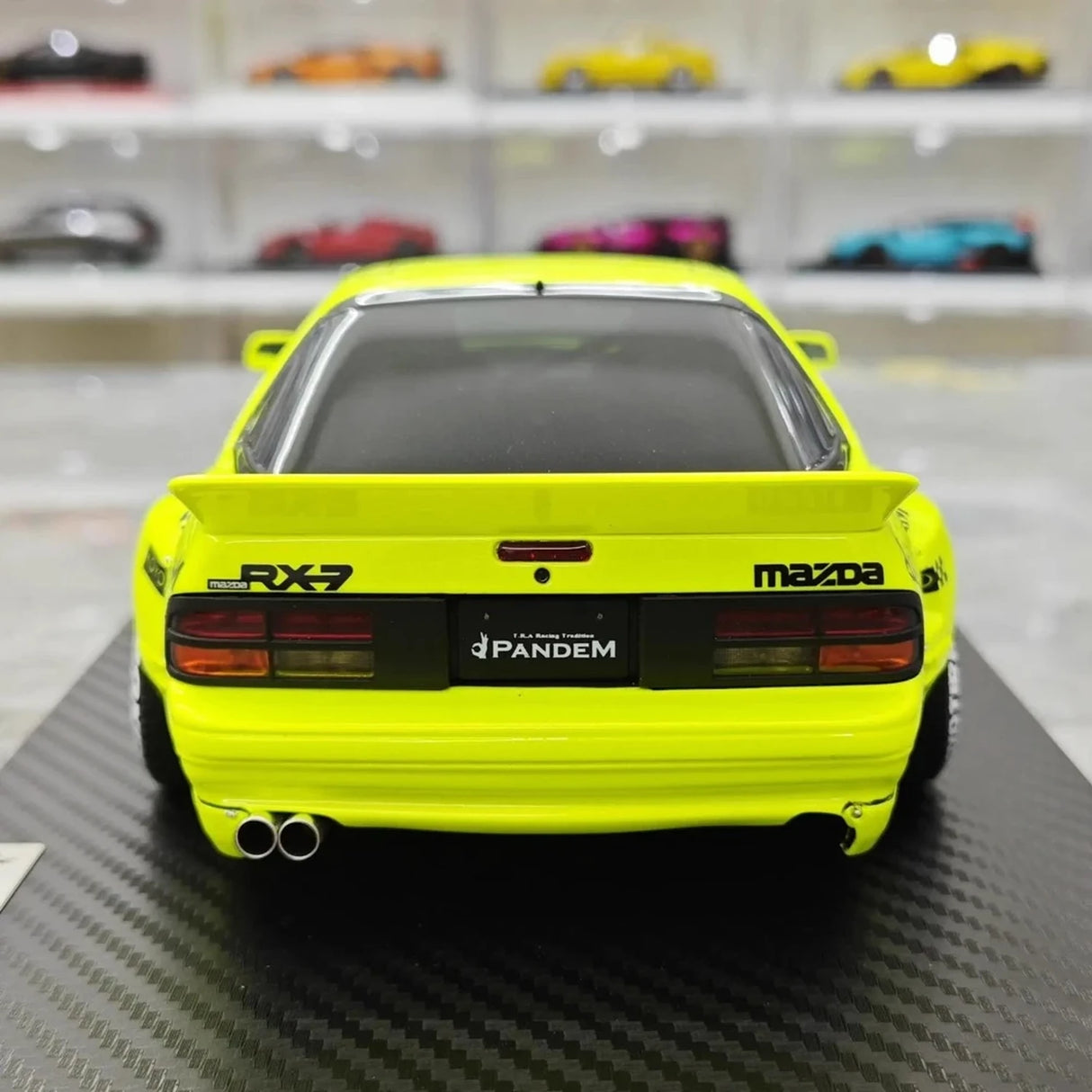 Ignition Mazda 1985 RX-7 FC3S PANDEM Green 1:18 – kolekcjonerska żywica modelowa żywica