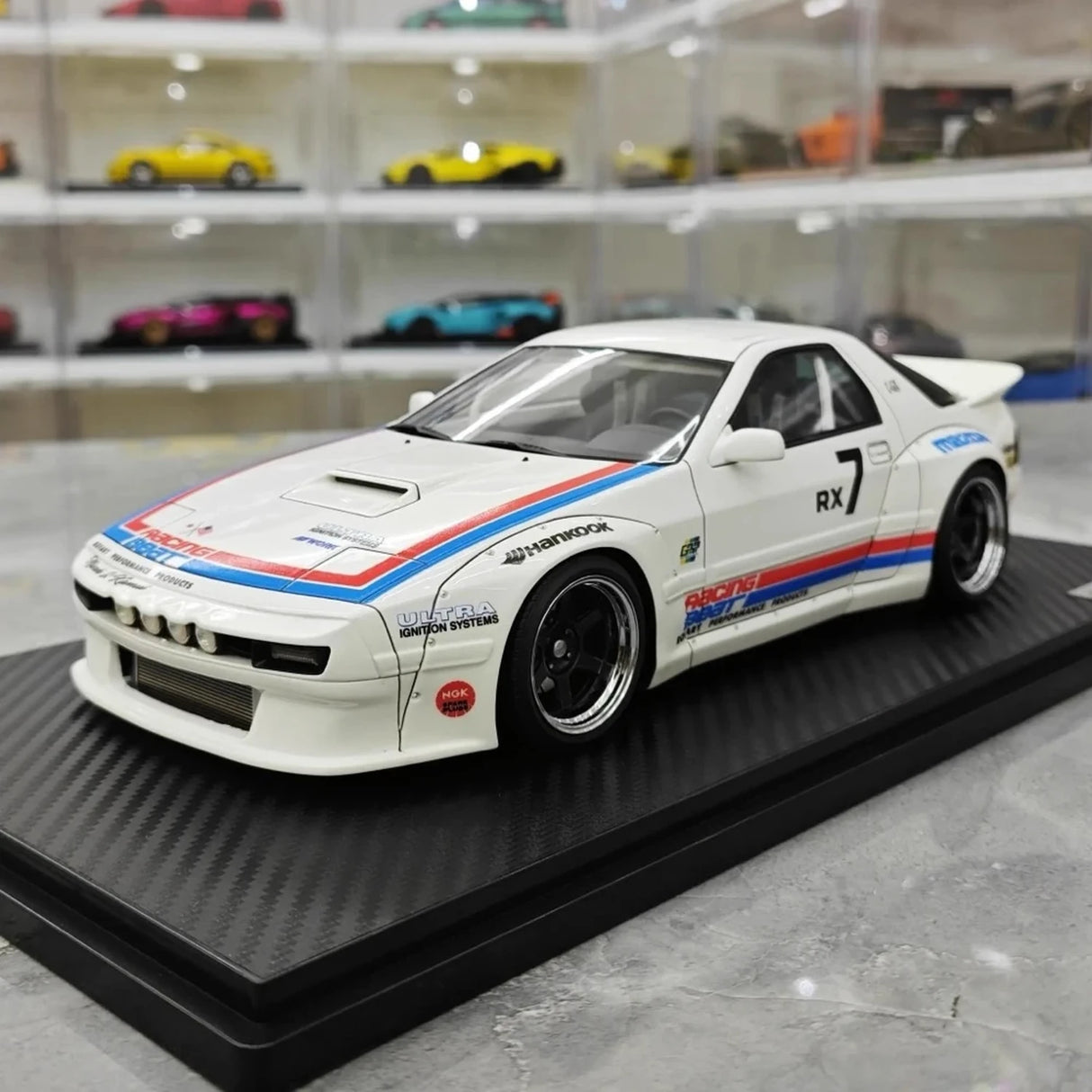 Ignition Mazda 1985 RX-7 FC3S PANDEM White and Red 1:18 – Collectible Resin Model Resin