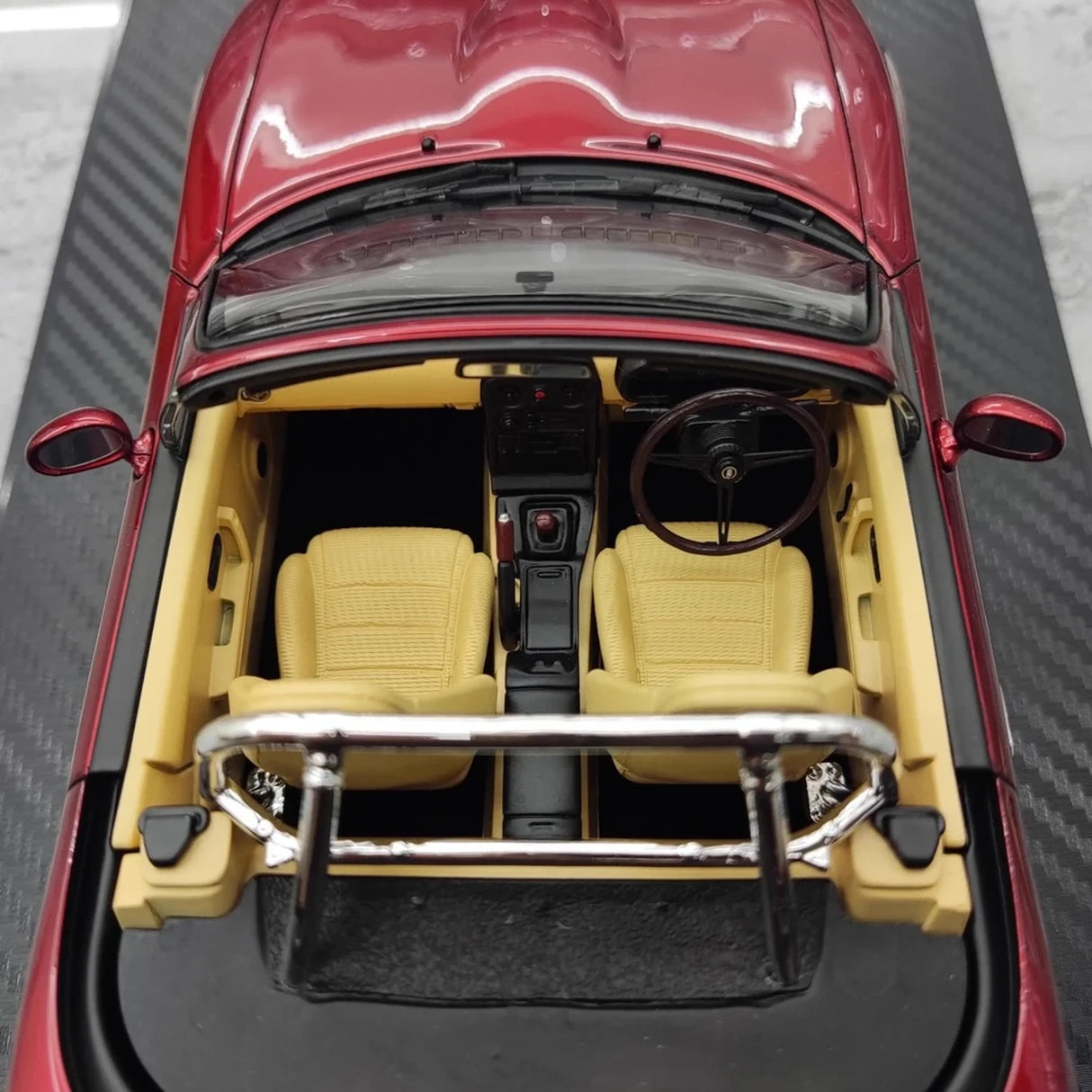 Ignition Mazda 1989 MX-5 Miata NA Eunos Roadster Red 1:18 – Collectible Resin Model Resin