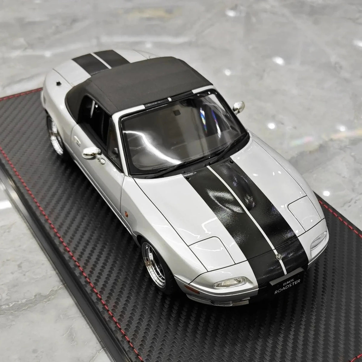 Ignition Mazda 1990 MX5 Eunos Roadster NA B6-ZE Silver 1:18 – Collectible Resin Model Resin
