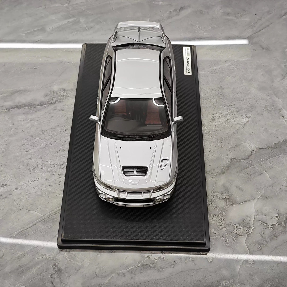 Ignition Mitsubishi 1997 Lancer Evo IV Silver 1:18 – kolekcjonerski model żywicy z żywicy