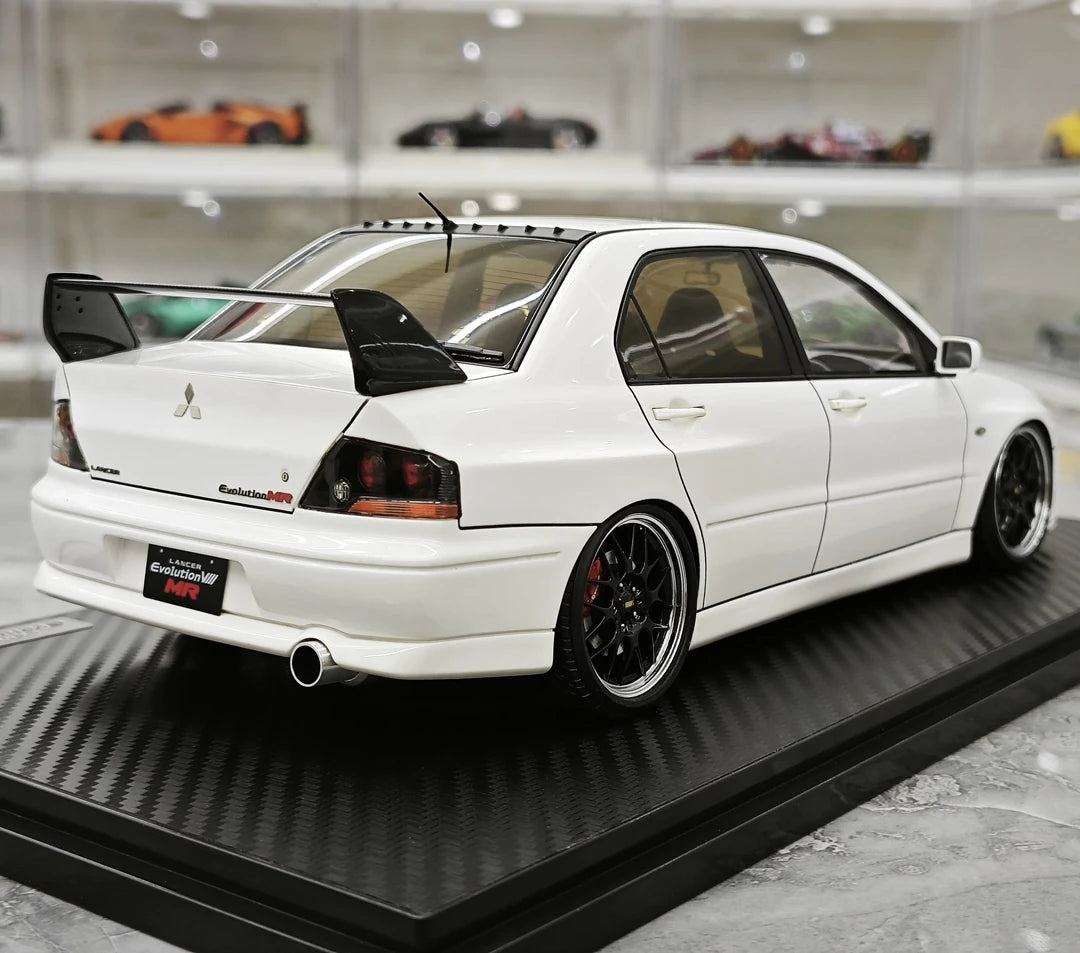 Ignition Mitsubishi 2004 Lancer Evolution VIII MR JDM White 1:18 – Verzamelbare Resin Modelresin
