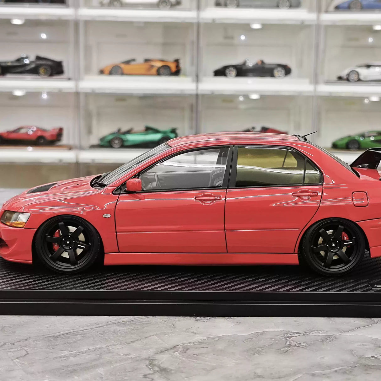 Ignition Mitsubishi 2004 Lancer Evolution VIII MR Red 1:18 – Verzamelbare Resin Modelresin Hars